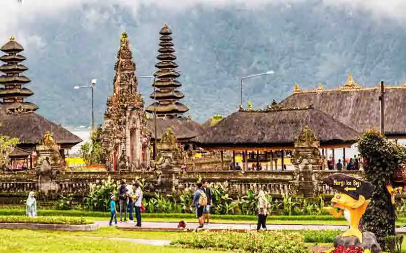 ulun danu temple